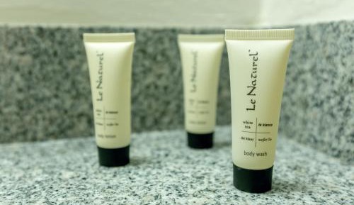 Cabin 21 Pond Side NO PETS