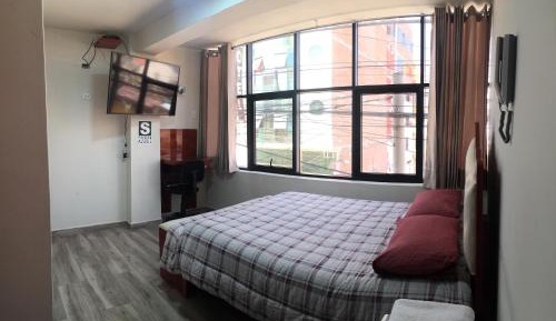 Deluxe Queen Room