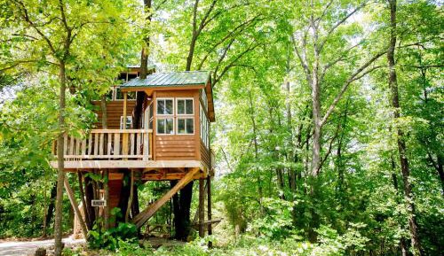Queen Room with Balcony