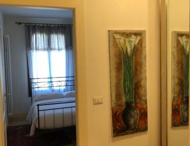 Single Room with Private Bathroom