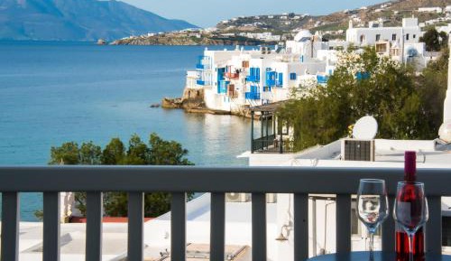 Two-Bedroom Apartment with Sea View - Windmills