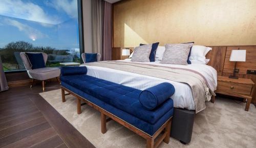 Small Suite with Countryside View