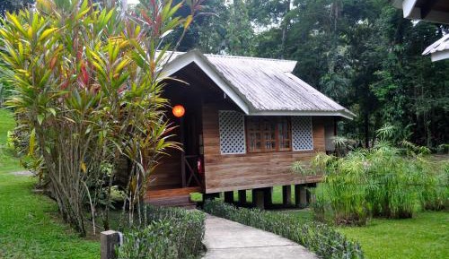 Deluxe Bungalow with Garden View