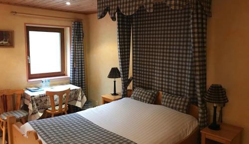 Double or Twin Room with Rear View - B