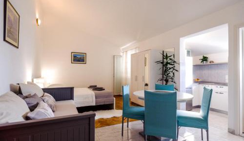 Studio Apartment with Sea View
