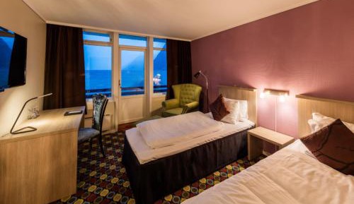 Twin Room with Lake View