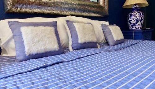 King Studio with Sofa Bed