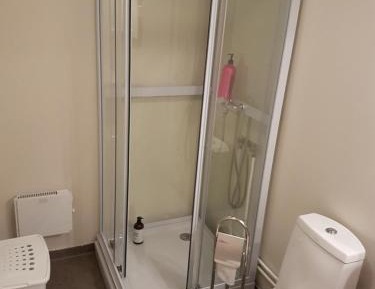 Single Room with Shared Bathroom