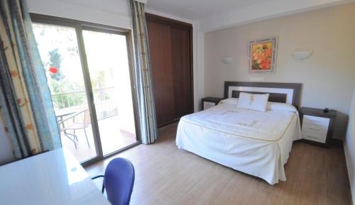 Double or Twin Room with Terrace