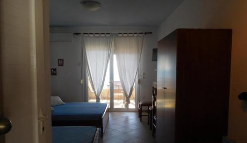 Studio Apartment with Sea View