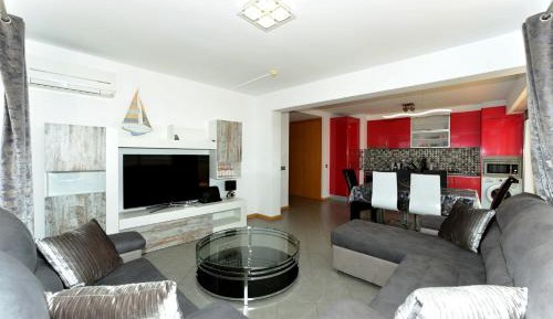 Superior Two-Bedroom Apartment with Terrace and Sea View