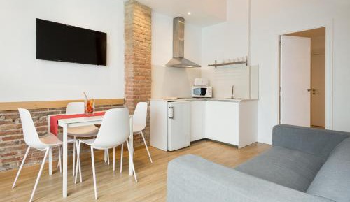 Apartment (4 Adults)