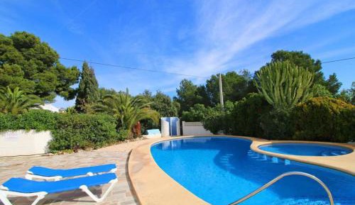 Villa with Garden View