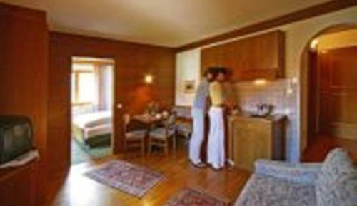 Apartment (2 Adults)