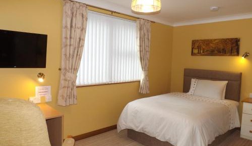 Large Single Room