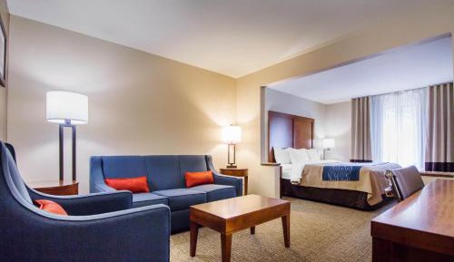 King Suite - Non-Smoking