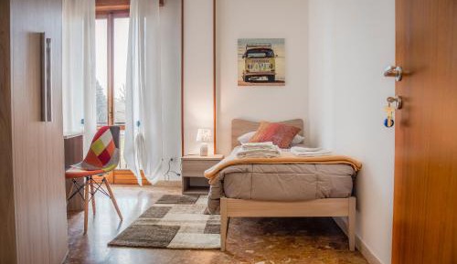 Single Room with Shared Bathroom