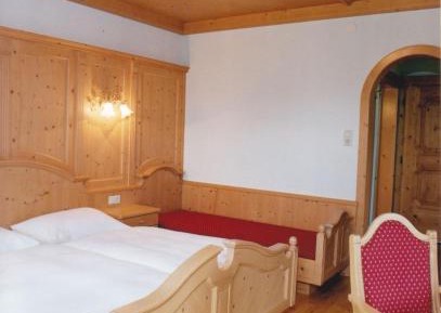Studio Apartment with Balcony