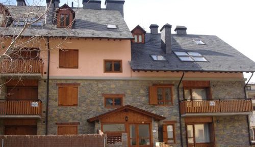 Two-Bedroom Apartment with Garden