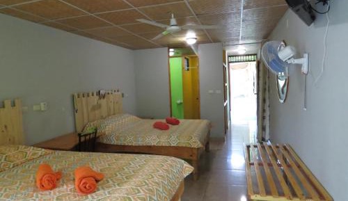 Queen Room with Garden View fixed air conditioner