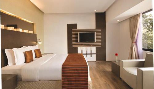 Executive King Non-Smoking Room - Book & Unlock Exclusive Deals