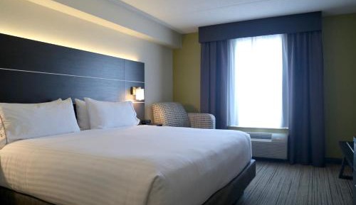 Standard King Room with Sofa Bed