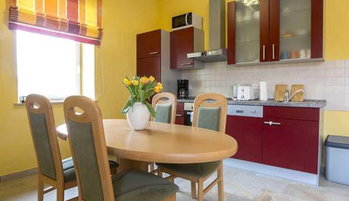 One-Bedroom Apartment with Balcony