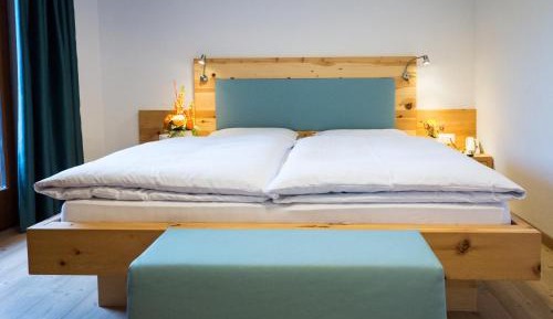 Deluxe Double Room with Shower