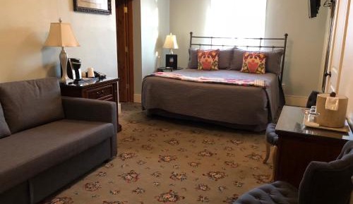 Superior King Suite