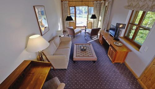 Studio - Split Level