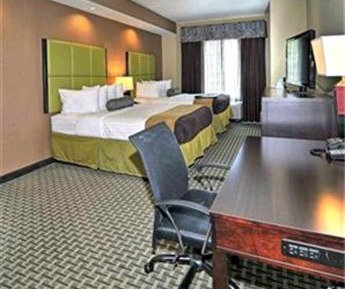 Queen Suite - Non-Smoking