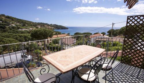 5- One-Bedroom Apartment