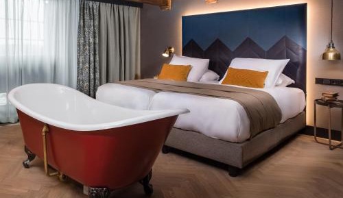 Superior King Room with Bath