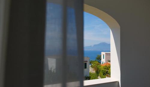 Deluxe Double Room with Balcony and Sea View