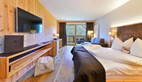 Double Room with Mountain View