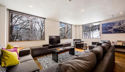 Four-Bedroom Apartment