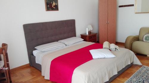 Quadruple Room with Private Bathroom