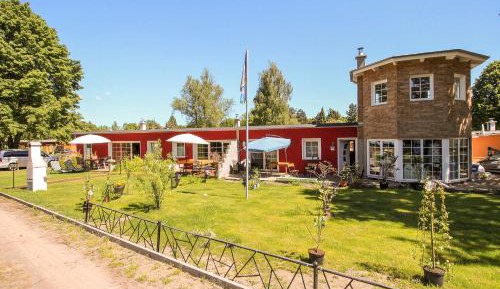 Two-Bedroom Bungalow with Patio