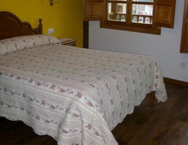 Two Connecting Rooms (4 Adults)