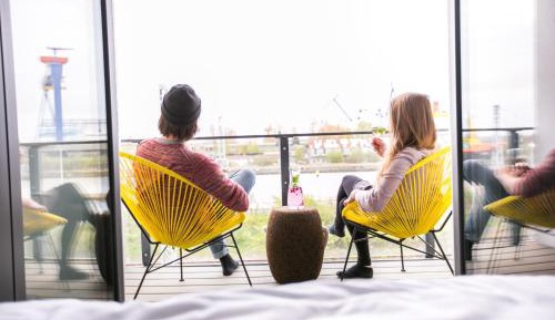 One-Bedroom Apartment with Harbor View