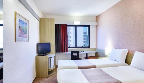 Standard Apartment with Twin Beds