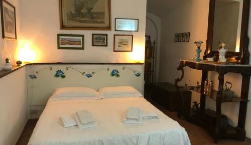 One-Bedroom Apartment with Extra bed