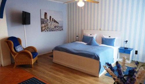 Apartment (2 Adults)