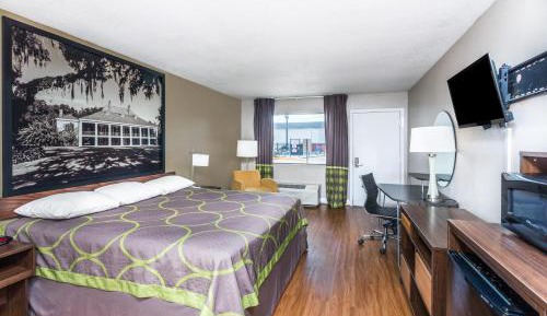 King Room - Non-Smoking