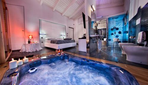 Suite with Spa Access