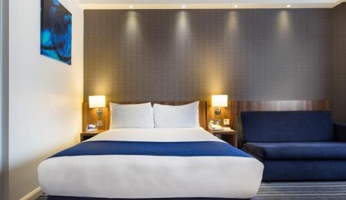 Standard Room with Free Hot Breakfast