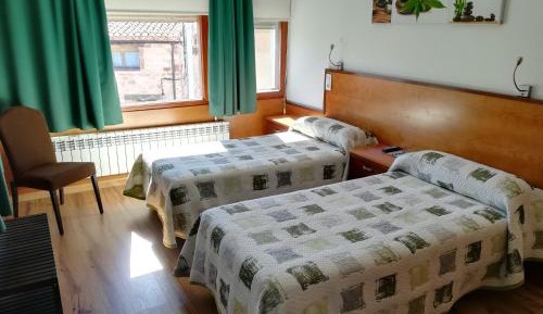 Twin Room with Private Bathroom