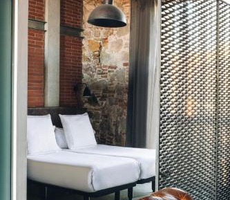 Deluxe Apartment (4 Adults)