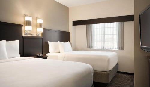 Queen Room with Two Queen Beds and Sofa Bed