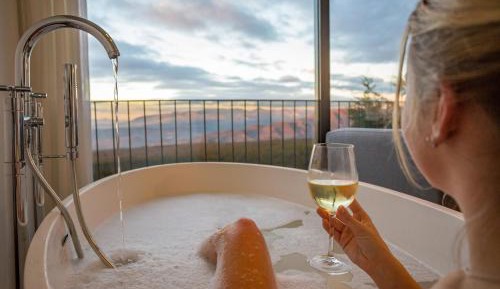 Junior Suite with City View